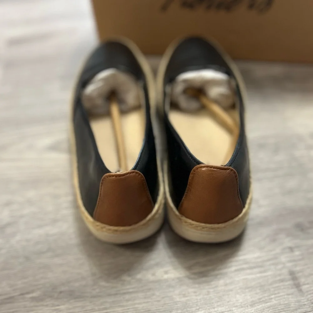 Trotters Accent Espadrille Slip-On size 8